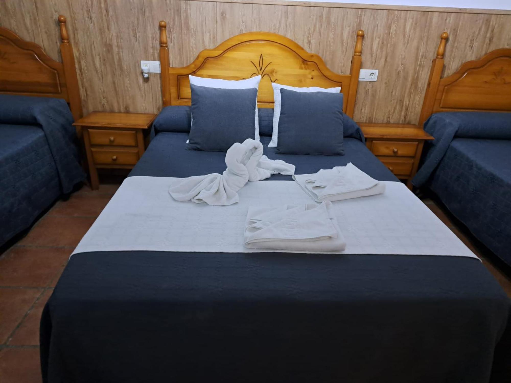 Hostal Brenaverde Gaucín المظهر الخارجي الصورة